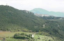 Protest przeciwko budowie Miasteczka św. Mikolaja na Monte Cassino