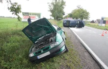 Aby uniknąć stłuczki, skręciła pod ciężarówkę