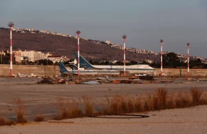 Opuszczone lotnisko, porzucone samoloty - Lotnisko duchów w Europie