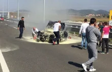 Potężny wypadek w nielegalnym wyścigu między BMW M3 V10 NITRO a Golfem V10...