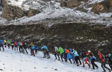 Kilka tysięcy turystów utknęło pod Elbrusem. Główna droga jest podtopiona