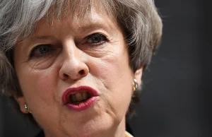 Theresa May: Zakażmy Internetu, to nie będzie terroryzmu