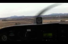 Awaryjne lądowanie na autostradzie