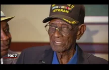 Nation's oldest veteran turns 111, Austin street named in his honor [Eng]