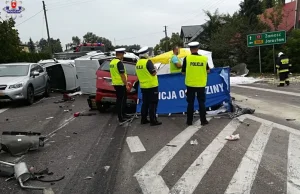 Wypadek w Bełżcu. Krajowa 17 całkowicie zablokowana. Dwie osoby nie żyją...