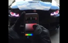 Zabawa światłami w BMW M3 za pomocą iPhone'a