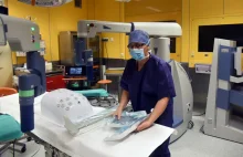 Po raz pierwszy w polskim szpitalu: robot sterowany ruchem oczu chirurga