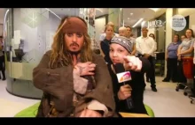 Jack Sparrow odwiedza chore dzieci w australijskim szpitalu