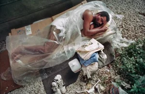Prawie 30 lat temu zrobił zdjęcie bezdomnemu.