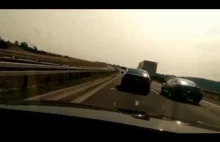Kierowca w BMW bawi się na Autostradzie A4