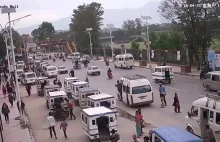 Nagranie trzęsienia ziemi w Nepalu z kamery monitorującej ruch drogowy