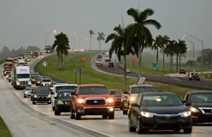 Floryda: największa ewakuacja w historii! 650 tys osób! Uciekają przed huraganem