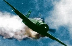Pierwszy atak kamikadze podczas II wojny światowej.