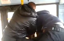 Szarpanina w autobusie. Sprawę zbada policja [WRACAMY DO TEMATU] - Enjoy...