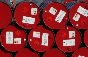Arabia Saudyjska sprzedaje tanią ropę Polsce. Rosnieft przerażony.