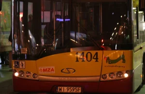 Warszawa: Kierowca oddawał mocz w autobusie miejskim ZTM