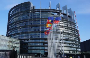Komisja PE poparła uruchomienie wobec Polski art. 7