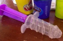Rodzice zbulwersowani zabawką Play-doh w kształcie penisa