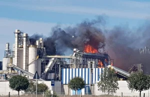 Pożar na terenie zakładu Kronospan w Mielcu