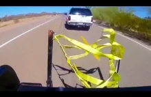 Amerykańska policja wymyśliła unikalne pułapki zatrzymujące samochód.