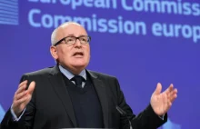 "Politico": Timmermans połamał sobie zęby na sporze z Polską