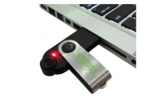USB chronione dźwiękowym hasłem.
