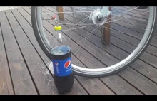 Pepsi zamiast pompki do roweru