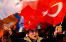 Turcja: Islamistyczna partia AKP zdobywa większość w parlamencie [ENG]