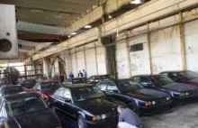 W Bułgarii odnaleziono 11 fabrycznie nowych BMW Serii 5 E34. Stały ponad 20 lat