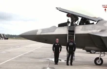 Myśliwiec Lockheed Martin F-22 Raptor w całej jego okazałości