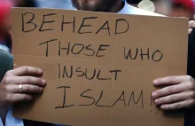 Małe dzieci z kartkami: Ściąć głowy obrażającym islam.