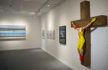 Ronald McDonald na krzyżu. Instalacja zostanie usunięta z muzeum