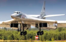 Reporterka na drodze lądującego Tu-160 #logikarozowychpaskow
