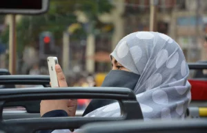 AFERA Rząd PiS przyjął trzy razy więcej islamskich imigrantów niż zapowiadało PO