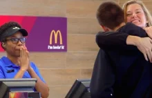 W USA, McDonald pozwoli zapłacić za posiłek z uściskami. - I-BIZNES