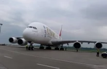 Największy samolot pasażerski świata przymusowo lądował w Warszawie! [FOTO]