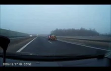 Idiota na autostradzie.