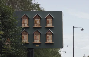 McDonald’s instaluje ule na billboardach