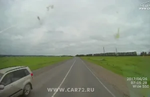 Audi vs ciężarówka