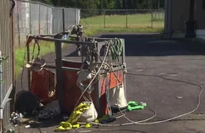 Spadła gondola z trzema technikami naprawiającymi maszt radiowy. Wszyscy zginęli