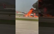 Ewakuacja z płonącego samolotu