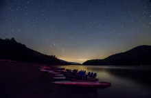 Będąc w trasie późną nocą warto zatrzymać i odpocząć chwilę.