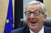 To nagranie podbija internet. Tak Jean-Claude Juncker wita kobiety na...