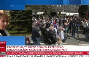 TVP z odsieczą PiSowi. Okrutne "paski" atakują protest niepełnosprawnych
