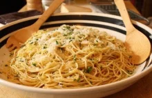 Spaghetti Aglio e Olio - szybkie, proste i bardzo pyszne!