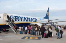 Piloci Ryanaira grożą strajkiem w okresie świątecznym! Szykują się kolejne...