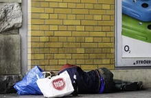 Bezdomny polak wygrał 15 tys funtów odszkodowania za bezprawne zatrzymanie w UK