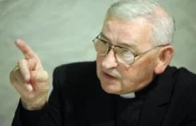 Biskup Pieronek: Pedofilia w Kościele to margines, wynika z namiętności