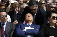 Wszystkie upadki Berlusconiego - Tygodnik