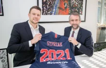 Wielki transfer Kamila Syprzaka. Polak będzie grać w PSG - WP SportoweFakty